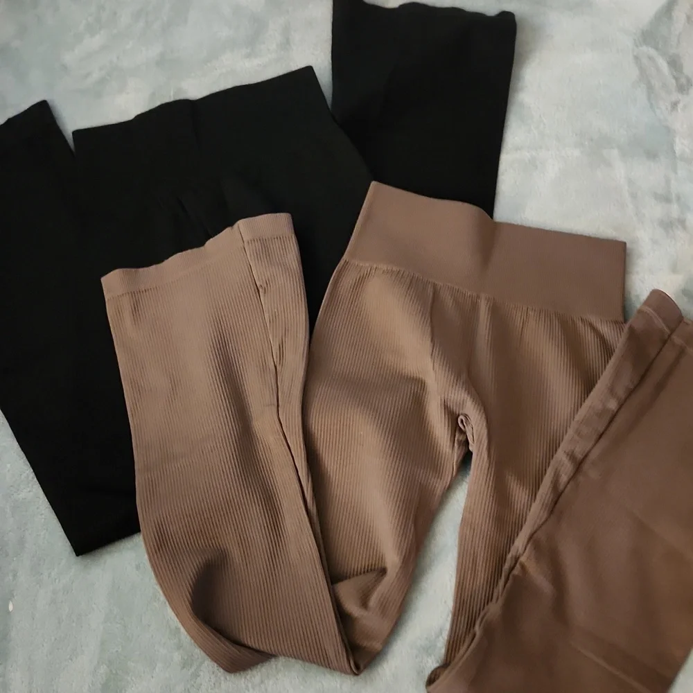 OQQ Flare Ribbed Leggings - Set Of 2 - Picture 2 of 4